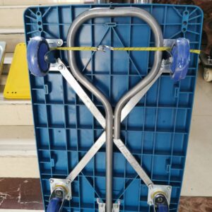 Xe đẩy hàng sàn nhựa 730x490mm 4 bánh xe được làm từ nhựa cao cấp