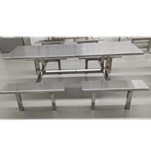 bàn ăn công nghiệp inox 8 người 04 Băng ghế inox liền dài rộng rãi thoải mái, các ghế có thể gấp lại gọn gàng hoặc có móc treo ghế