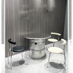 bàn inox tròn 100x75cm có các mối hàn được thực hiện bằng công nghệ hàn TIG có khí Ar bảo vệ chống oxi hóa