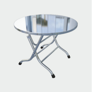 bàn inox tròn 2 tầng 136x72cm có mặt bàn được chấn dập bằng máy chấn CNC thủy lực, đường nét sắc sảo, chắc chắn