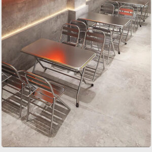 bàn inox vuông 80x80x72cm sử dụng máy chấn CNC giúp các mép gấp an toàn, bền bỉ và đẹp mắt.