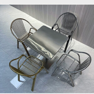 bàn inox vuông chân vuông 60x60x74cm với các mối hàn được thực hiện bằng công nghệ hàn TIG có khí Ar bảo vệ chống oxi hóa