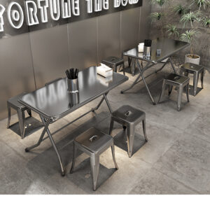 ghế đôn inox 40x40x45cm Các mối hàn được thực hiện bằng công nghệ hàn TIG có khí Ar bảo vệ chống oxi hóa