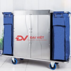 với 2 túi vải đựng đồ 2 bên