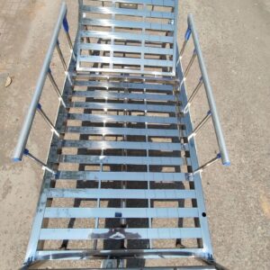 giường bệnh inox 2000x900x485mm mẫu giường ngủ này dùng để làm giường ngủ trong gia đình, hoặc làm giường bệnh nhân trong bệnh viện, phòng khám