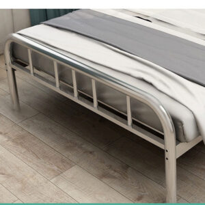 giường inox 1mx2m chân đế cao su chống trượt