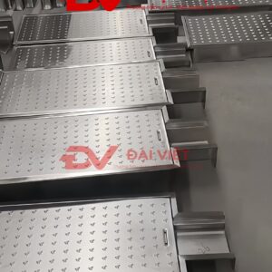 với bề mặt được dập gân nổi bền bỉ