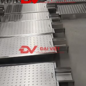 với bề mặt được dập gân nổi bền bỉ