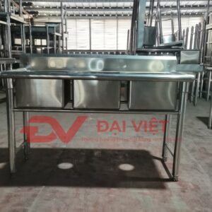 bồn rửa tay inox công nghiệp 3 hố 1800x500x800mm 2