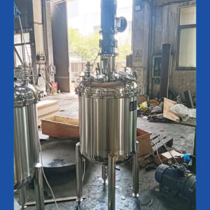 bồn trộn gia nhiệt 2500l 2