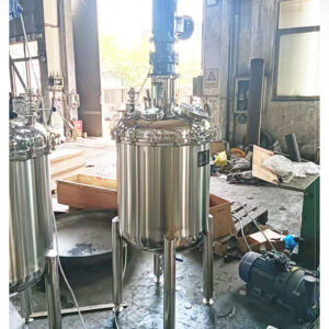 bồn trộn gia nhiệt chất lỏng 2 lớp 250l 11