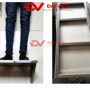 kệ phẳng inox 1 tầng treo tường 1500x300x250mm dùng để đựng chén dĩa, bát đĩa, xoong nồi, gia vị