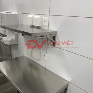 kệ phẳng inox 1 tầng treo tường gấp gọn 900x350mm Chất liệu Inox 304430 bền đẹp, sáng bóng
