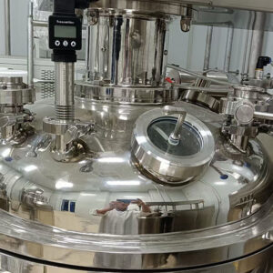 máy khuấy trộn mỹ phẩm 10000l 2020x502x890mm 05