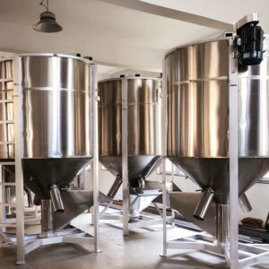 máy trộn thức ăn chăn nuôi 500kg 12