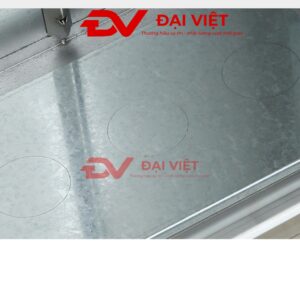 vỏ tủ điện điều khiển inox ngoài trời 800x1800x400mm với đáy tủ được khoét lổ để đi dây điện