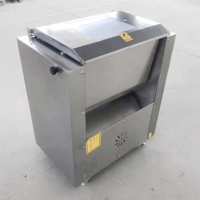 Động cơ 1800 2000W hỗ trợ thái thịt nhanh chóng với năng suất lên đến 150 kgh Động cơ 1800 2000W hỗ trợ thái thịt nhanh chóng với năng suất lên đến 150 kgh