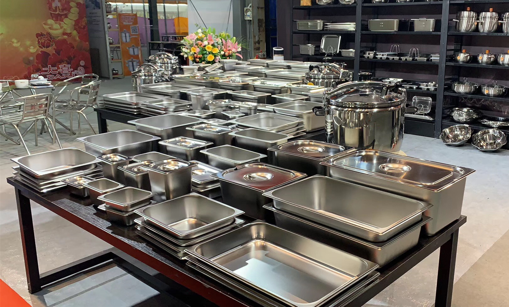 Ứng dụng của khay inox 304 Ứng dụng của khay inox 304