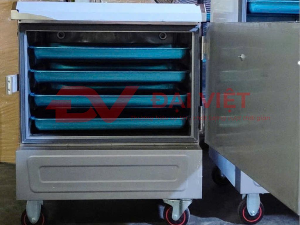 tủ cơm công nghiệp dùng gas hay điện tiết kiệm hơn