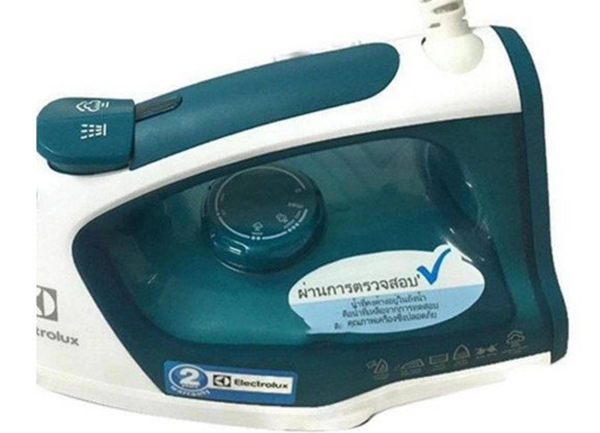 Tổng quan về bàn ủi hơi nước Electrolux ESI5126