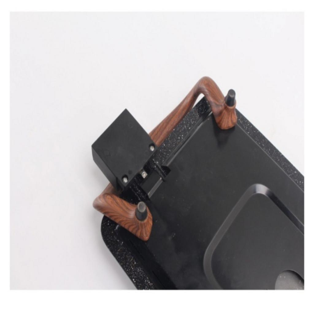 Ảnh mô tả thiết kế chi tiết vỉ nướng thanh nhiệt và khay đựng mỡ của bếp