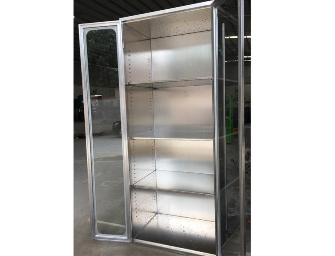 Bảng so sánh các loại tủ thuốc inox và nhựa trong phòng khám