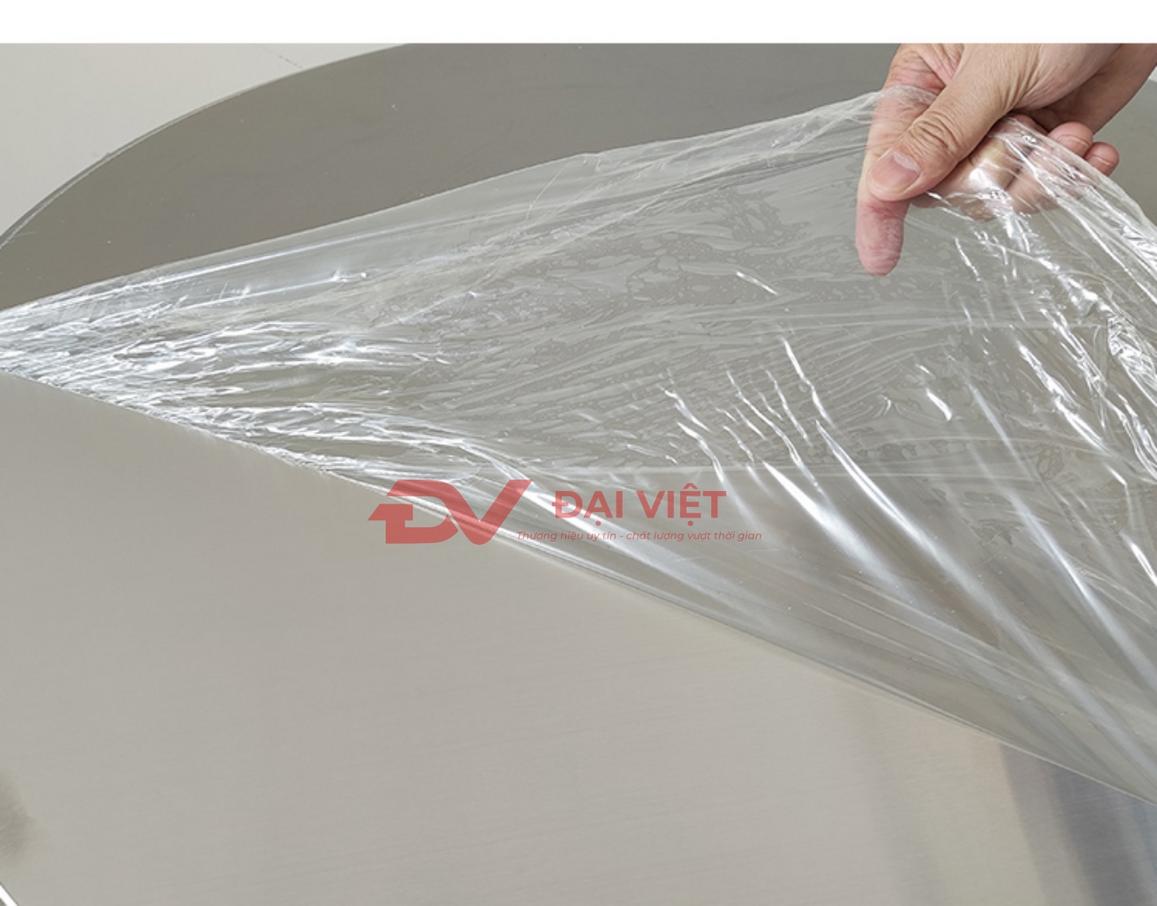 Chất liệu inox cao cấp của bàn tròn inox xếp 3 mặt
