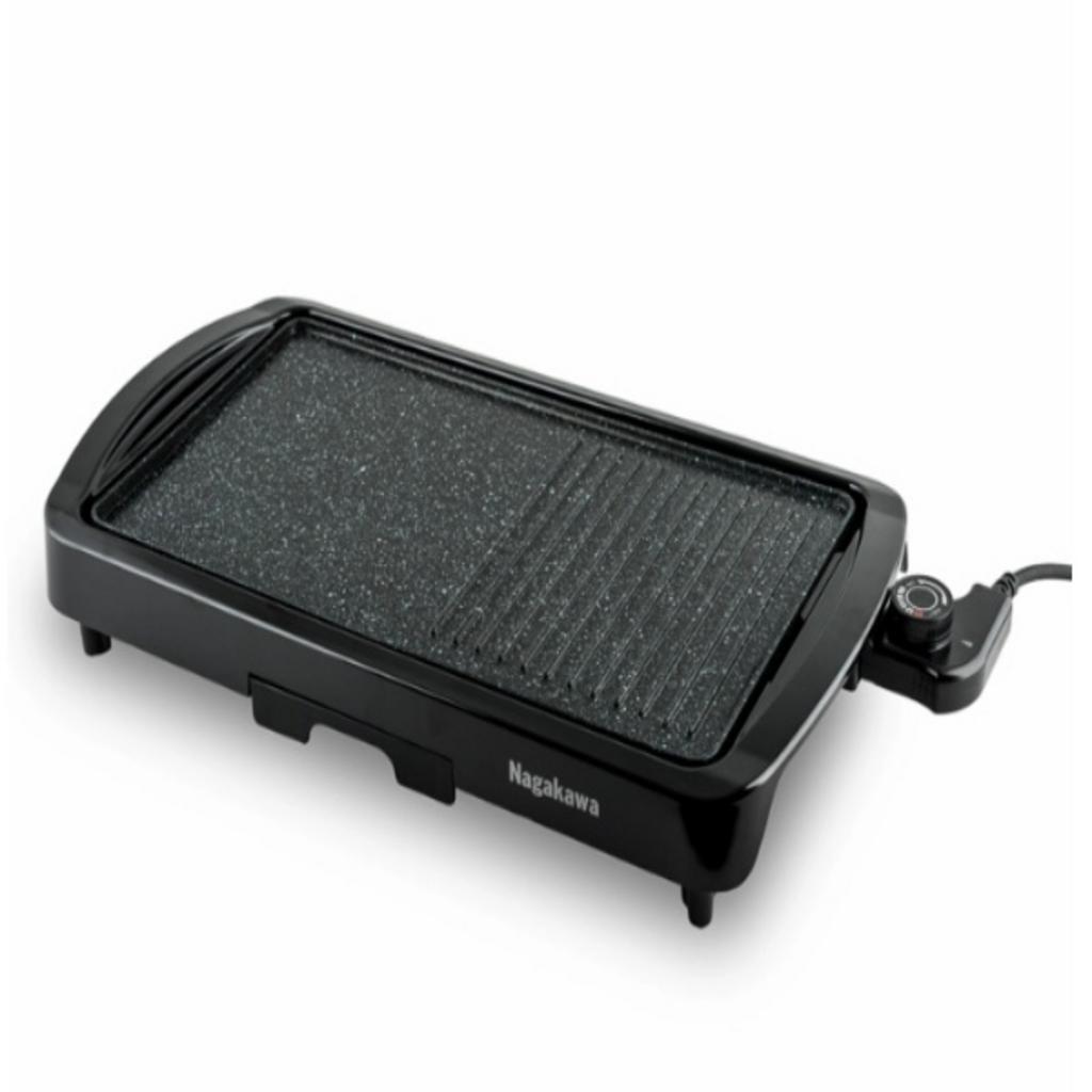 Bếp nướng điện Nagakawa NAG3101 mặt bếp rộng chia 2 phần hiển thị chi tiết các núm điều chỉnh nhiệt độ
