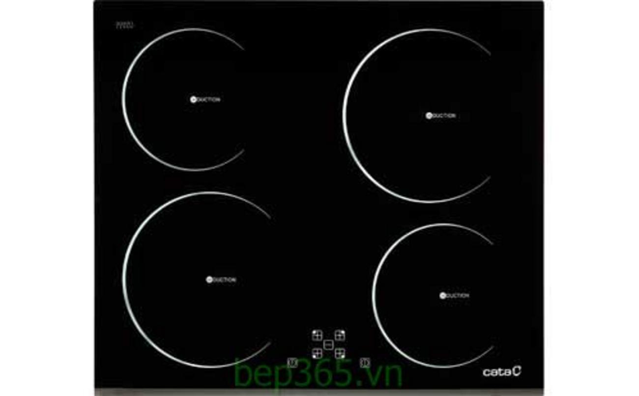 Bếp từ Cata I604 TCVI lắp âm trong không gian bếp hiện đại, mặt kính ceramic sáng bóng