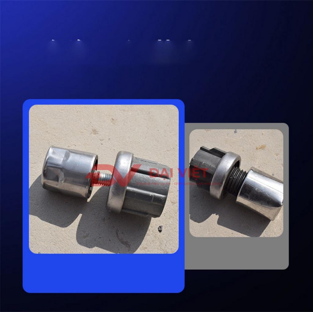 Chậu rửa với 3 vòi nước bằng inox có thể xoay tròn