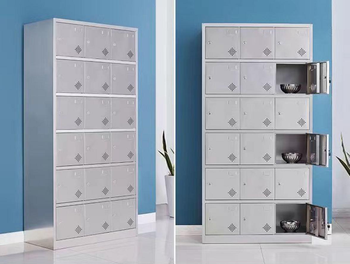 Chi tiết tủ quần áo inox 18 cửa