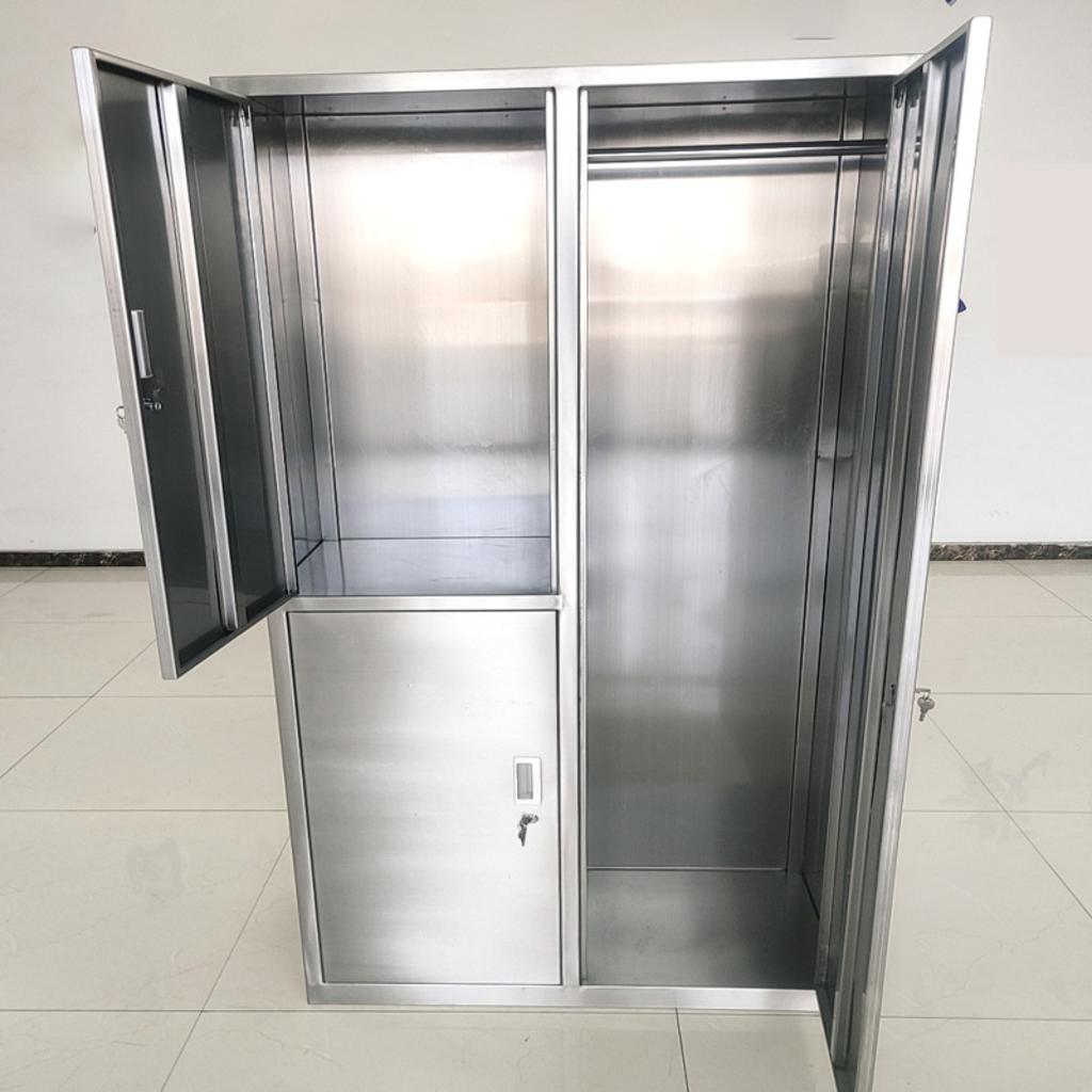 Các góc bo tròn an toàn trên Tủ quần áo 3 cửa mái dốc 900x420x1800mm