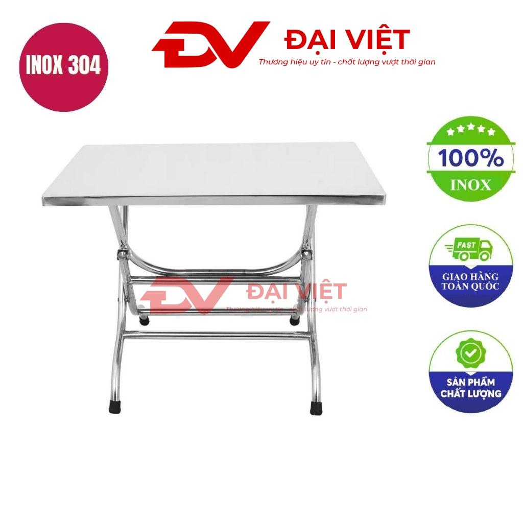 Bàn xếp inox chữ nhật 1m4 với chân xếp gọn gàng bề mặt sáng bóng trong môi trường quán ăn