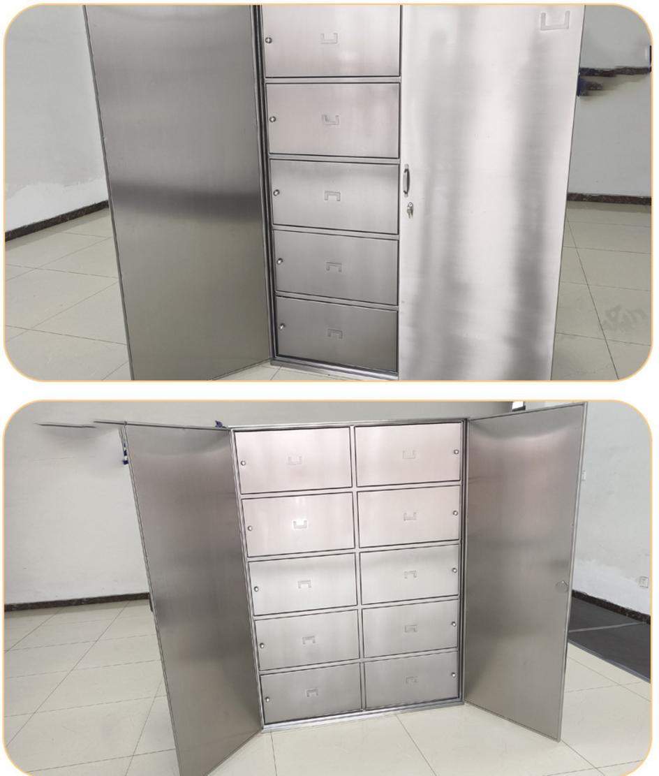 Hình ảnh chi tiết mối hàn tig inox sáng bóng, khóa tủ và chân cao su chống trượt của tủ inox Đại Việt
