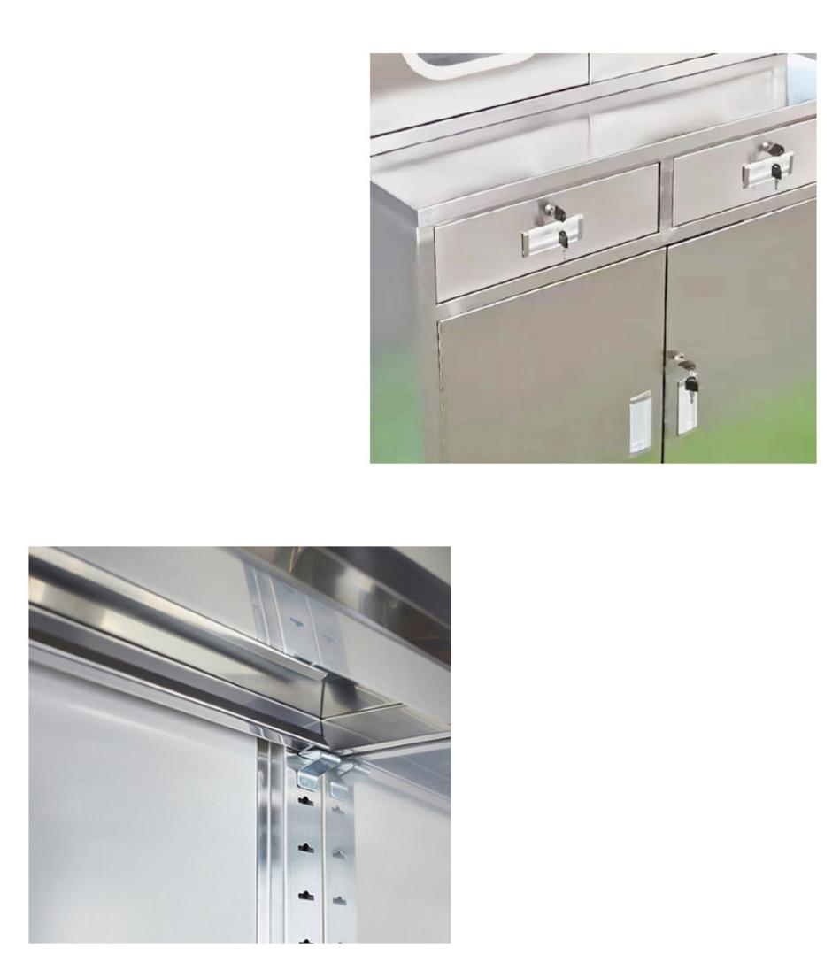 Hình ảnh người kỹ thuật vệ sinh tủ thuốc inox y tế bằng khăn mềm