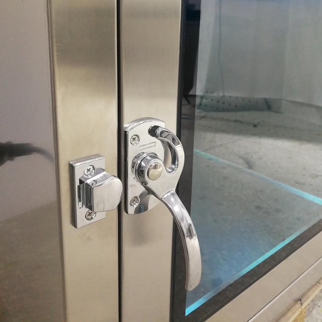 Sản phẩm Pass box với các điểm nổi bật kỹ thuật như mối hàn TIG, khóa liên động điện và đèn UV