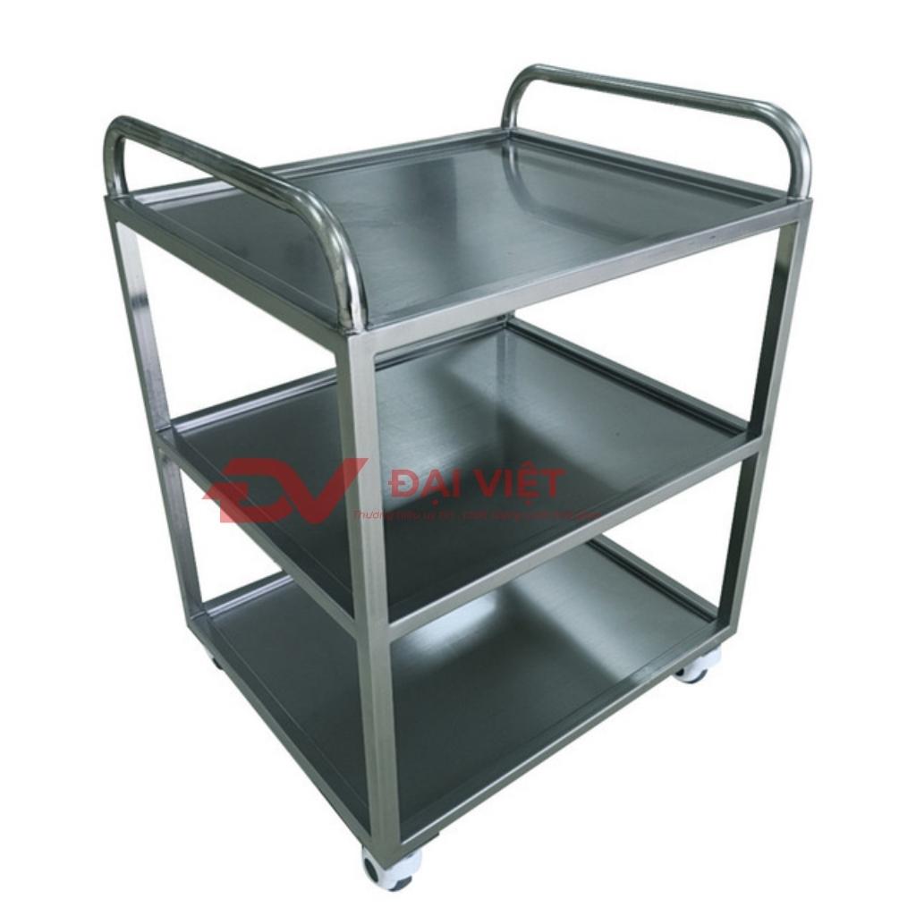 Mặt tầng inox rộng nhẵn phù hợp vận chuyển thức ăn
