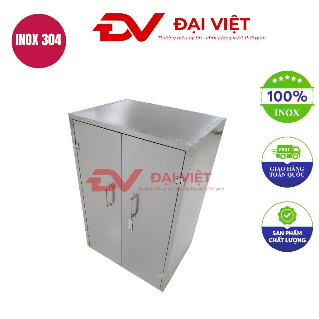 Tủ thuốc inox 2 cánh cửa 800x600x1200mm trong phòng khám y tế hiện đại sạch sẽ