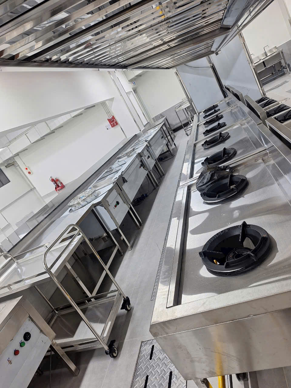 Phân loại và vị trí các thiết bị nhà bếp công nghiệp inox