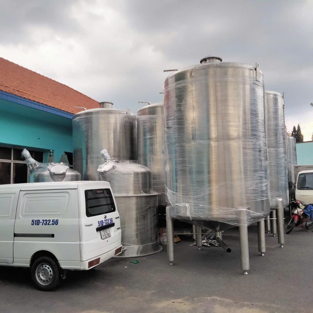 Dịch vụ bảo trì và sửa chữa bồn inox tại công trình.