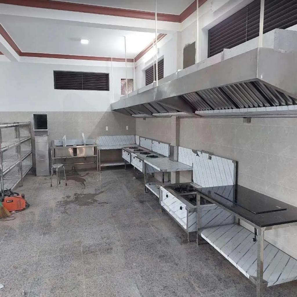 Minh họa cấu trúc cơ bản của chụp hút mùi inox.