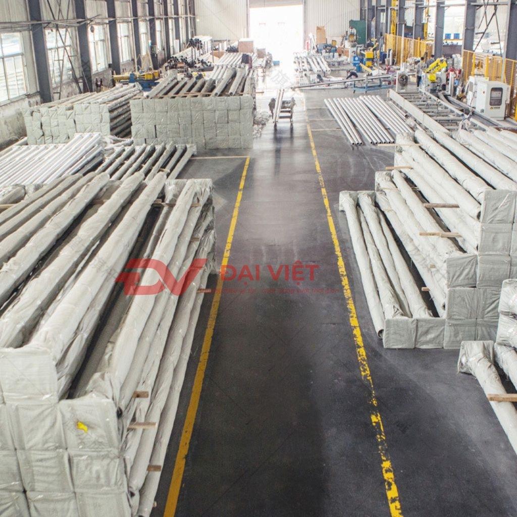 Xưởng gia công inox của Cơ Khí Đại Việt — kiểm soát từ vật liệu tới lắp đặt.