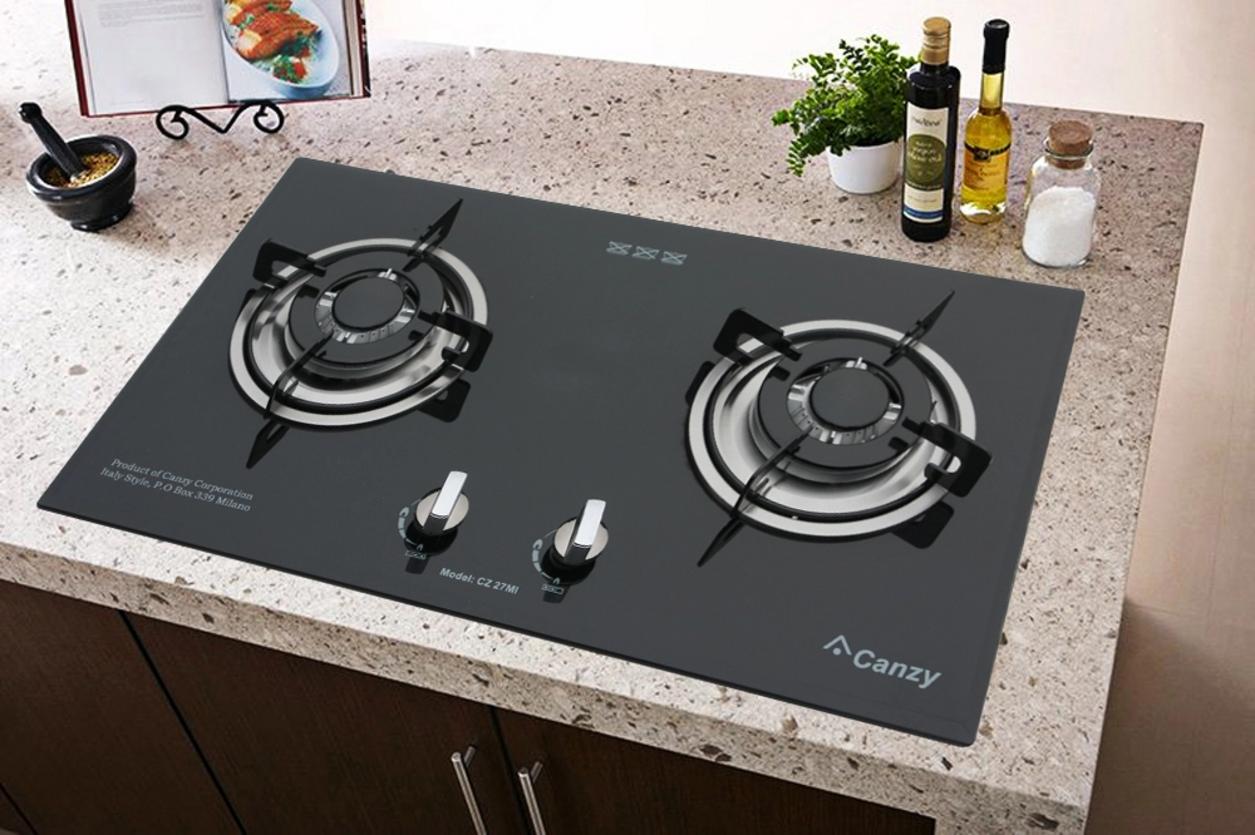 Mặt kính cường lực sáng hiện đại; đá hoa cương bền chắc.