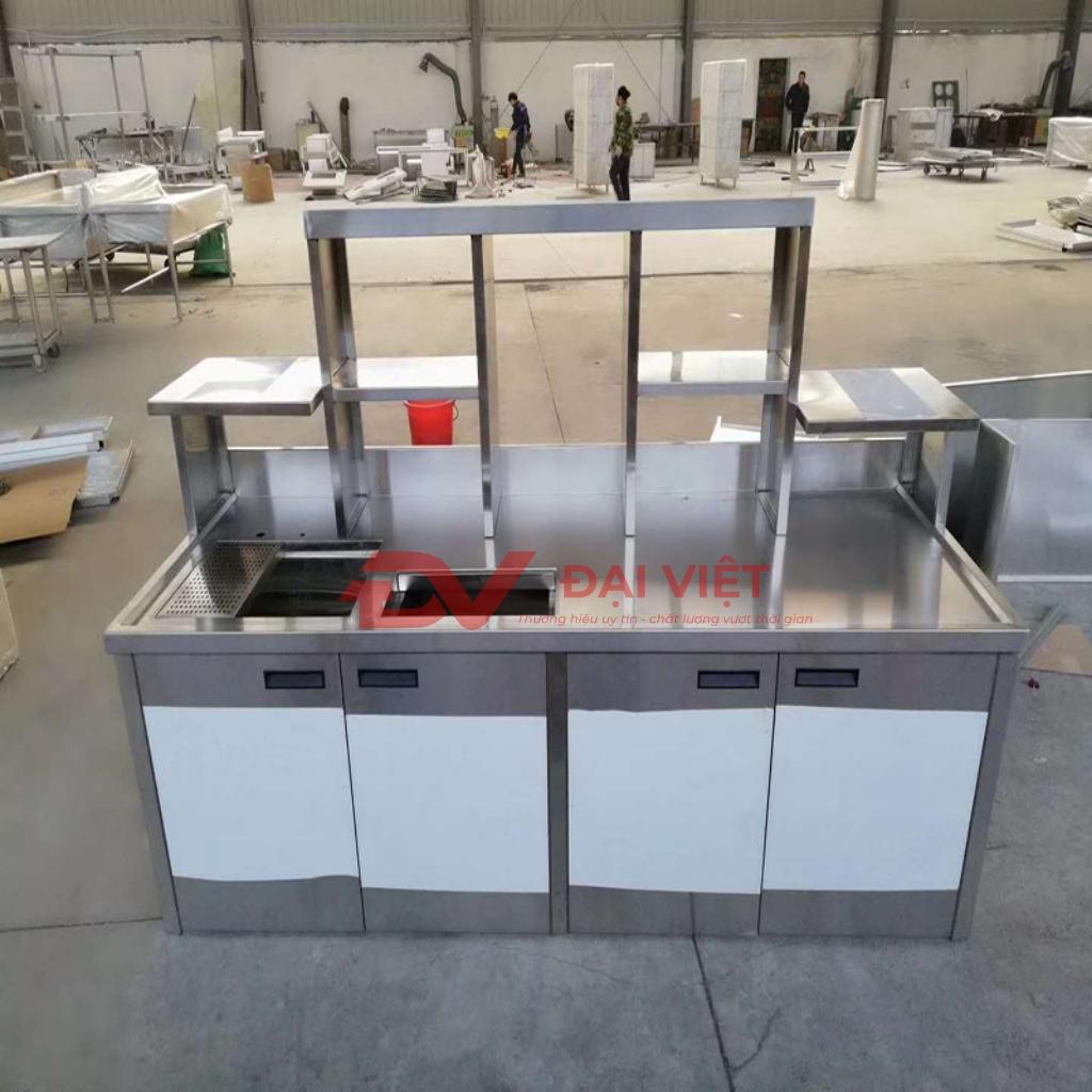 Quầy pha chế inox cho quán nhỏ.
