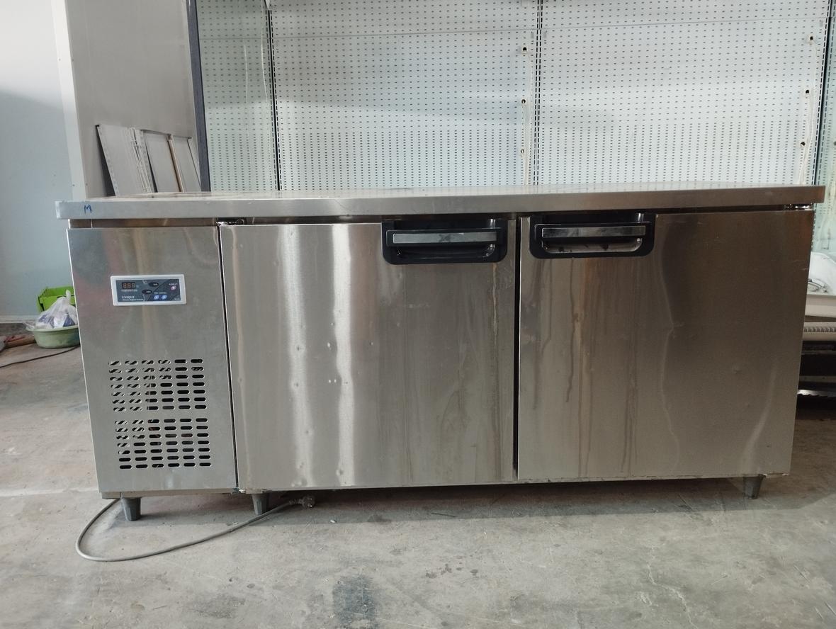 Bảng điều khiển số cho phép điều chỉnh chính xác và tối ưu tiêu thụ điện.