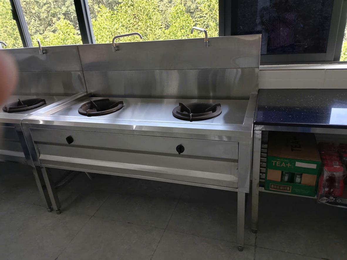 Họng đồng thau Ø400 mm kết hợp quạt 250W — ngọn lửa ổn định, truyền nhiệt hiệu quả, tiết kiệm gas.