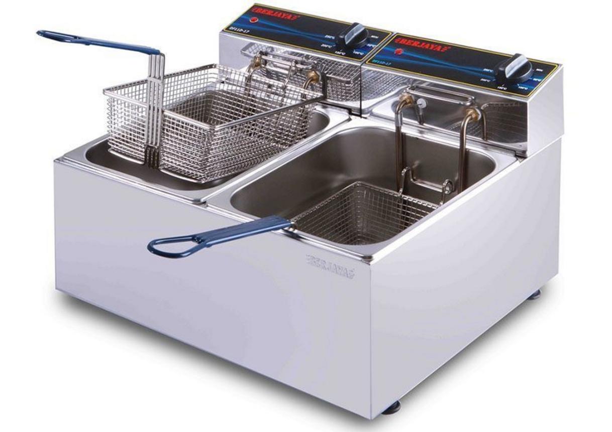 Cận cảnh bề mặt inox và mối hàn sạch — minh họa cho độ bền và vệ sinh dễ dàng.