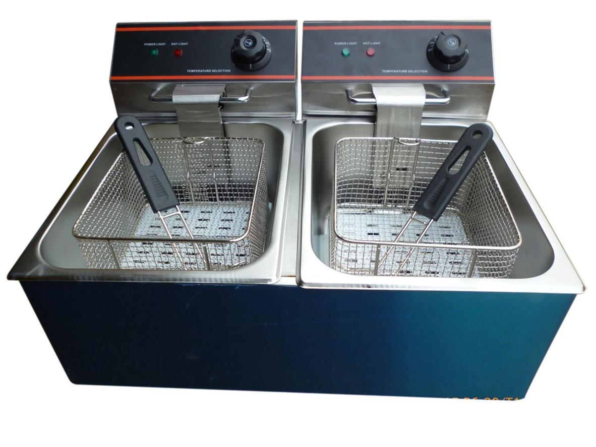 Hình ảnh thực tế Bếp chiên nhúng đôi dùng gas GDF11D sản xuất bởi Cơ Khí Đại Việt, thể hiện thiết kế hiện đại và vật liệu cao cấp.