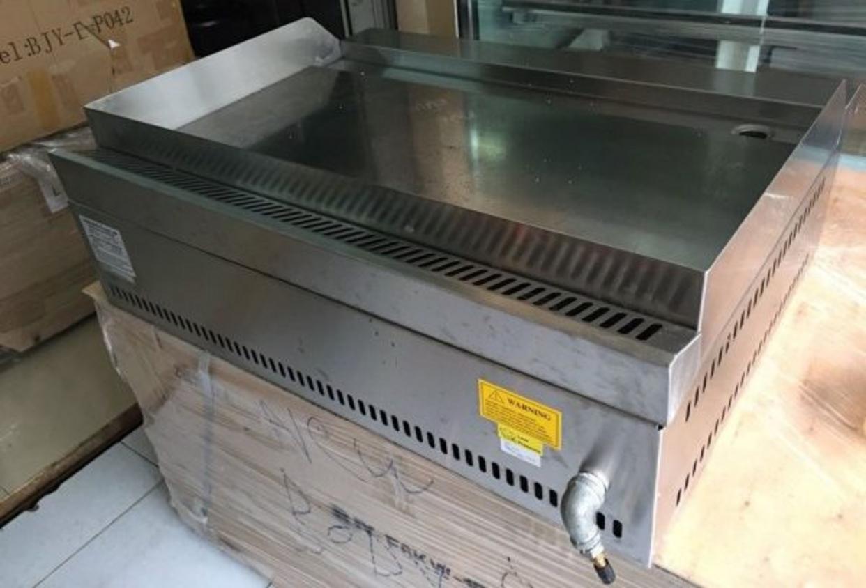 Biểu đồ phân tích tổng chi phí sở hữu (TCO) của bếp chiên phẳng gas qua các năm.