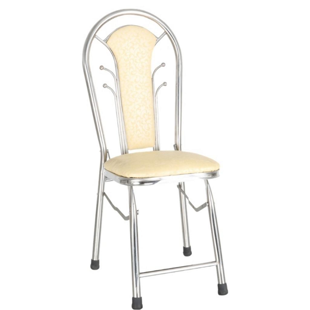 Khung inox chắc chắn giúp ghế chịu lực tốt và bền bỉ theo thời gian.